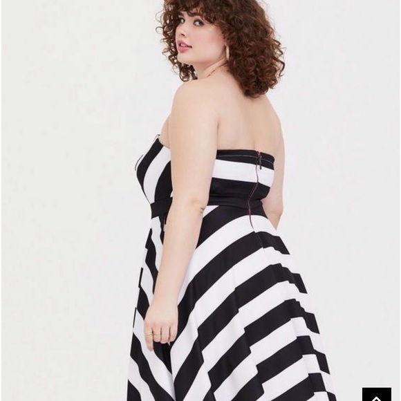 Barbie black and white dress - Picture 2 of 5